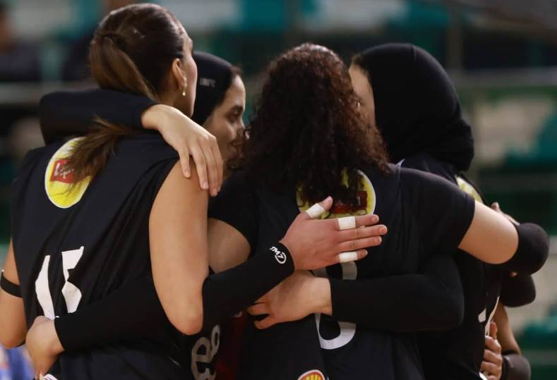 طائرة الاهلى