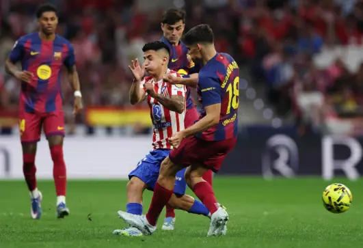 برشلونة ضد أتلتيكو مدريد 