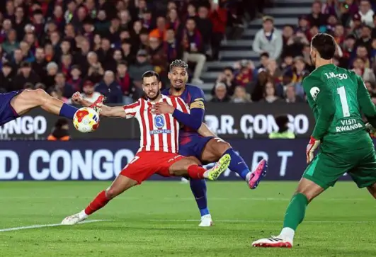 أتلتيكو مدريد ضد برشلونة