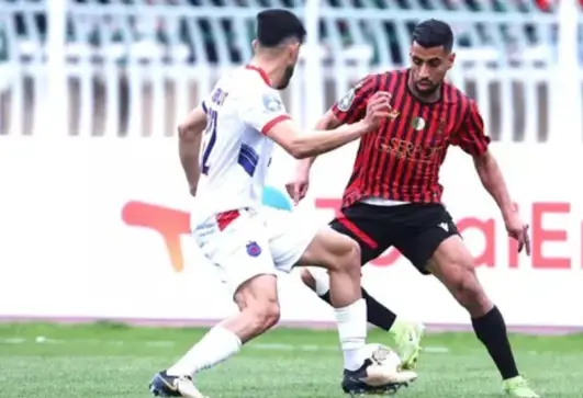 اتحاد العاصمة الجزائري وأولمبيك آسفي المغربي