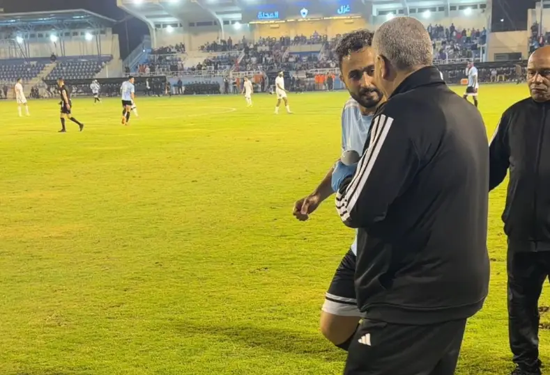 اصابة احمد الشيخ في مباراة بتروجيت 