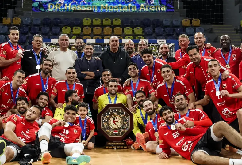 الاهلى بطل دوري محترفي اليد