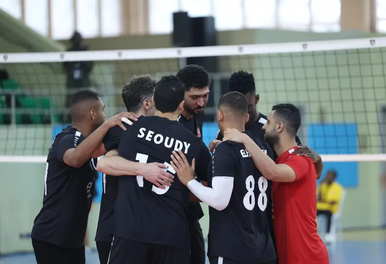 فريق رجال الكرة الطائرة