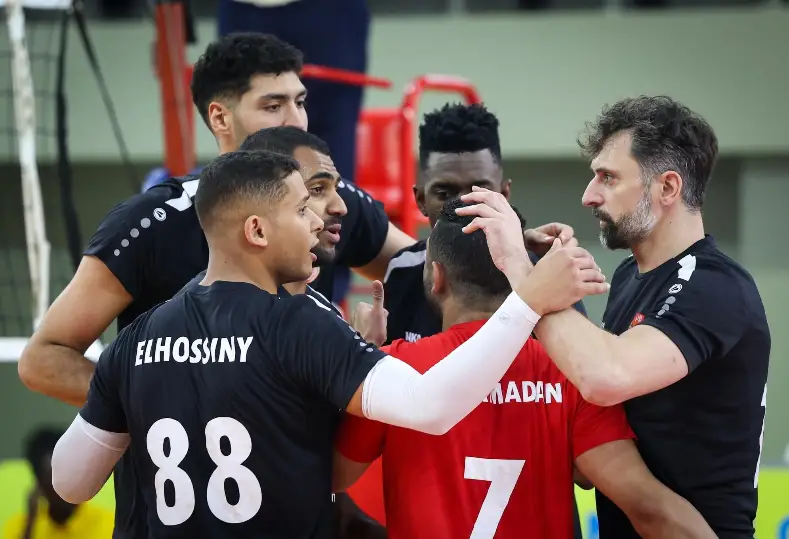 طائرة الاهلى