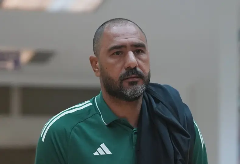موقع الملاعب : الأهلي يعرض على محمد شوقي العمل مع المدرب الأجنبي الجديد 