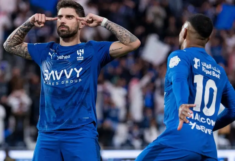 الهلال ضد نيوم