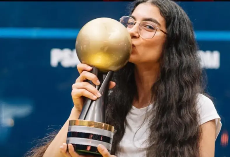 أمينة عرفي