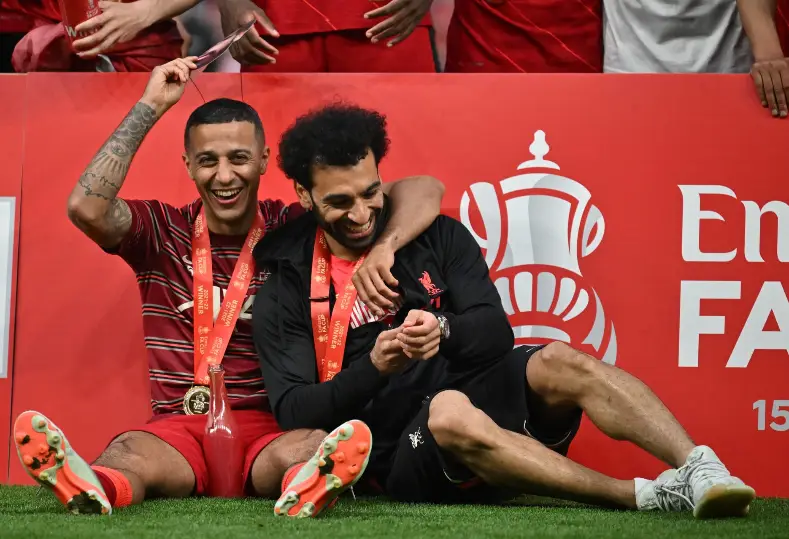 محمد صلاح وتياجو ألكانتارا