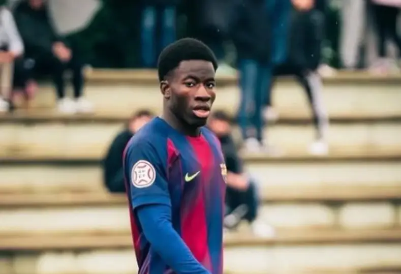 إبريما تونكارا لاعب برشلونة