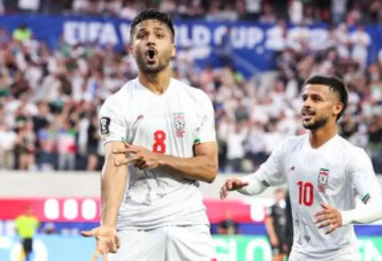 إيران