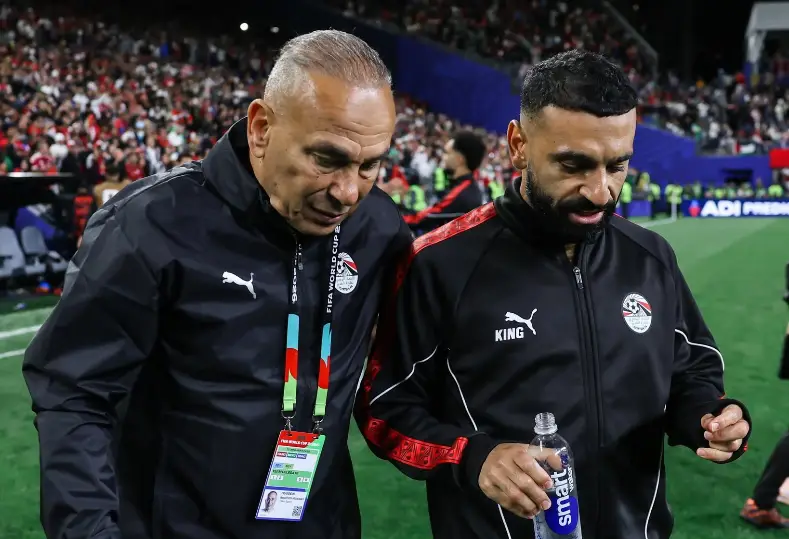 إبراهيم حسن مدير منتخب مصر ومحمد صلاح كابتن الفراعنة