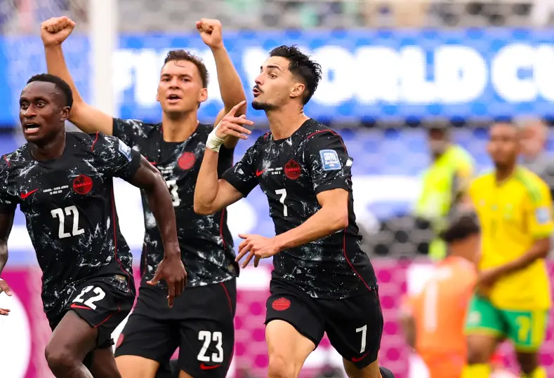 منتخب كندا
