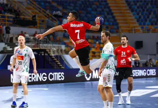 يد الاهلى