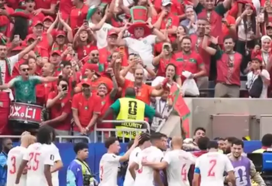 جماهير المغرب عقب الفوز على كندا
