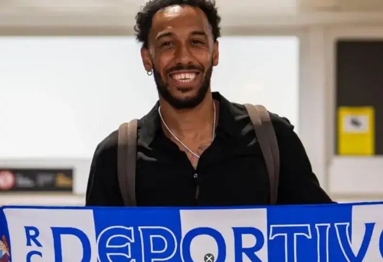 الجابوني بيير إيمريك أوباميانج